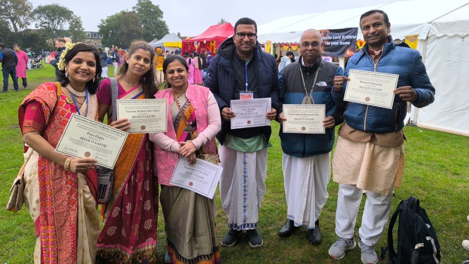 Bhakti Shastri graduation ceremony