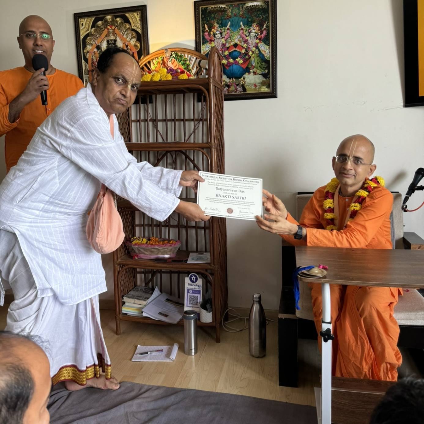 Bhakti Shastri batch celebration