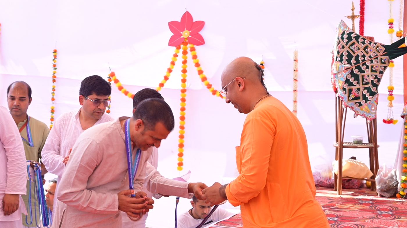 Evolve Pune community members at the Jagannath festival