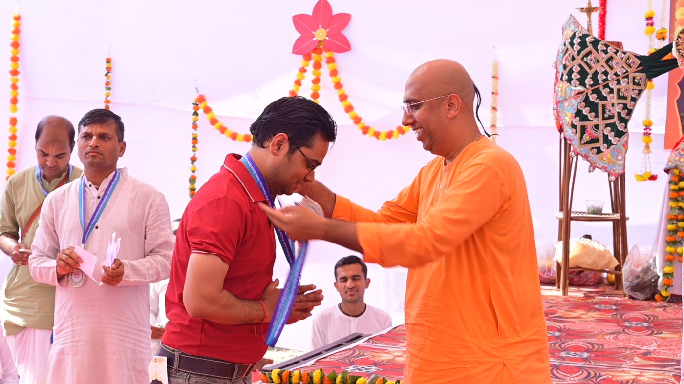 Evolve Pune community members at the Jagannath festival