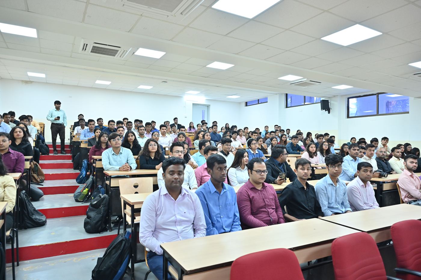 Evolve Pune leadership talk to a full lecture hall
